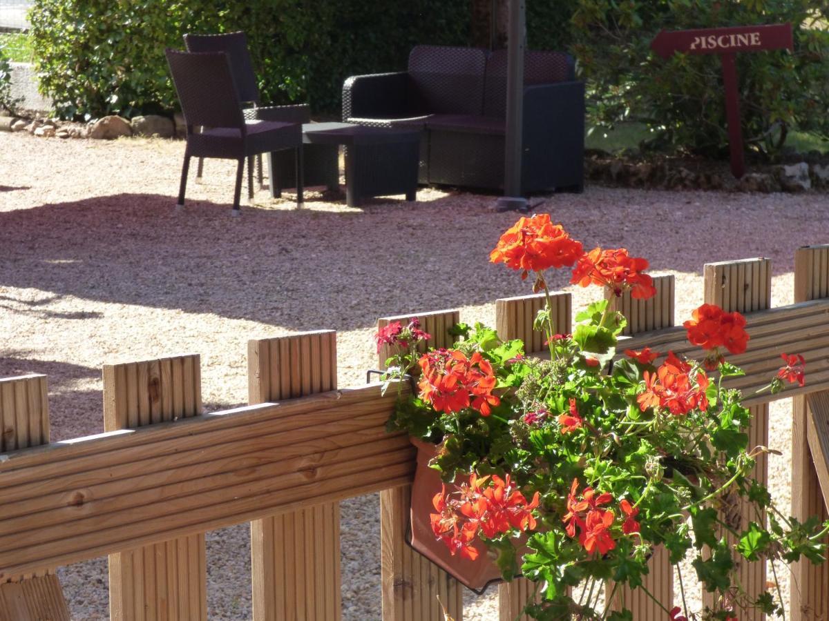 ויירזון Le Chalet De La Foret Hotel 3 Etoiles Et Restaurant מראה חיצוני תמונה